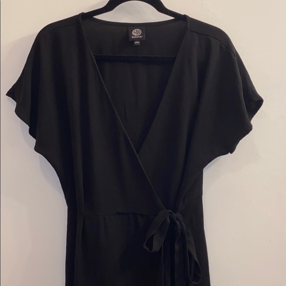 Bobeau Short Sleeve Crepe Wrap Dress